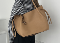 復活の狼煙!!「TOD'S(トッズ)」のバッグが再び注目される理由