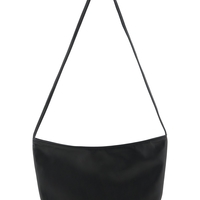 ザ・ロウの「Izzy」バッグが、大人の“毎日用ラグジュアリー”になる理由。