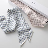 【新生CELINE】まず選ぶなら“スカーフ”。2026年春夏の正解小物
