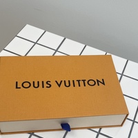 憧れルイヴィトンの“食べ物”キーホルダーに大人たちが夢中!〈たい焼き・チョコetc.〉