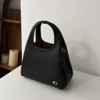 【SNS話題!】日本未入荷コーチの『ラナショルダーバック』が大人可愛いって噂♡