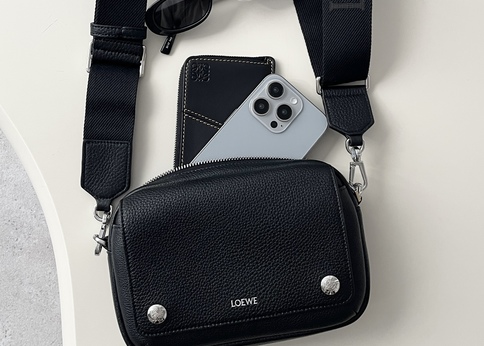 ランキング-休日スタイルに差をつける!ロエベの〈ミニバッグ〉で叶える身軽なお出掛け