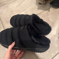 Nikeのもこもこ「バロウ」は週7で履きたくなる万能スリッパ!