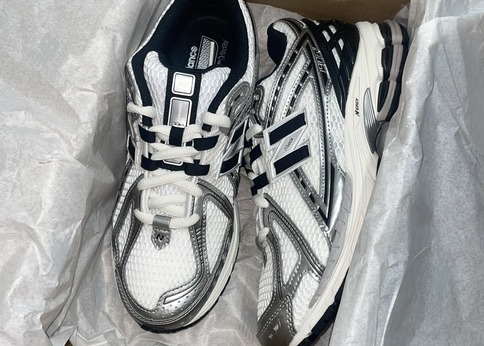 ランキング-女の子が夢中!ニューバランス「M1906RER」の魅力・サイズ感をレビュー!