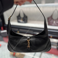 【新生GUCCI】“アイコン感”を引き算。今の気分で持つ、新作ジャッキー