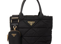 大人の「通勤バッグ」正解はこれ。PCも入るのに野暮ったくない、PRADAの優秀トート