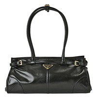 【カリナも愛用♡】毎日持つならこれが正解。 大人の通勤にフィットするPRADA〈ボニー〉バッグ