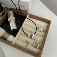 3万円前後!大人の「ミドルラグジュアリー」おすすめブランド図鑑【アクセサリー編】