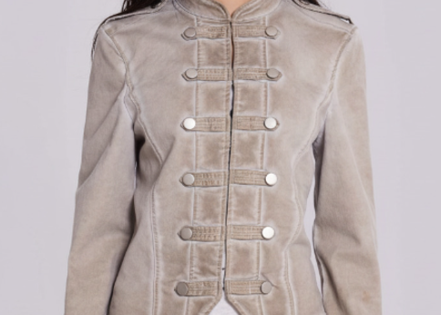 ランキング-【2026年のトレンドアイテム】ナポレオンジャケットとは?