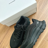 ALO Yogaのシューズがかわいいって噂!人気の理由と注目アイテムをチェック