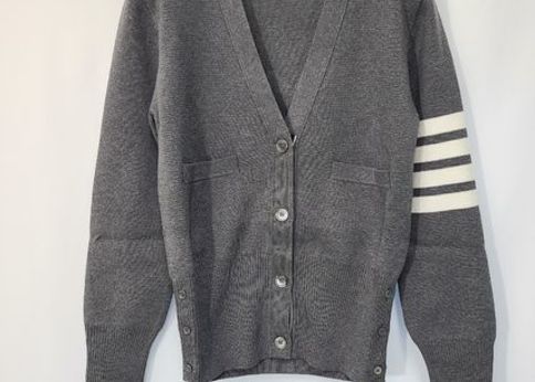 ランキング-【K-POPアイドル着用で人気再燃中♡】セールでみつける「THOM BROWNE(トムブラウン)」のおすすめアイテム!!