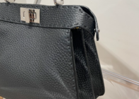 【2026春夏新作】“開いたまま”が新しい。FENDI「ウェイ バッグ」が連れてくる余裕