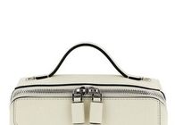 上質なスタイルを叶える『Valextra(ヴァレクストラ)』新作「Vライン ビューティーケース マイクロ」の魅力を徹底解剖!