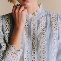 春シャツ・ブラウスはパリ発ブランドをチェック!パリジェンヌ愛用ブランド9選