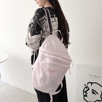 ARC'TERYXの名品リュック「ヒリアド15」の魅力とは?おしゃれ男女になぜ愛される?