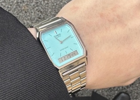 ランキング-【価格以上の価値アリ】海外カシオのブルー文字盤で、手元をクールに格上げ!!