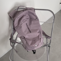 韓国女子が火付け役「サロモンのリュック」は実用的でかわいい♡