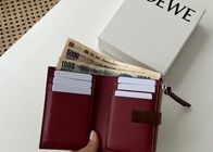 ロエベのお財布は使いにくいって本当?失敗しない選び方やおすすめアイテムを解説♪