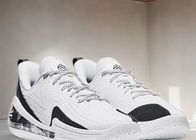 UNDER ARMOURのスニーカーが再熱!?なぜ人気?