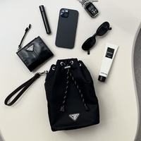 コスパ最強◎プラダの新作「巾着バッグ」がまたまた人気爆発中!《BUYMAが断然お得》