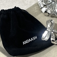 ANDAASHのスマホケースが売り切れ続出!〈海外通販BUYMAで手に入る〉