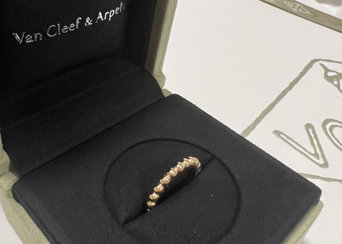 ランキング-ヴァンクリの憧れリング「ペルレ」の魅力・選び方