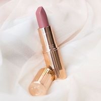 気になるLE SSERAFIM・ユンジンリップ〈再現度◎のカラー番号は?〉