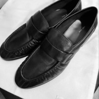 セレブも魅了するThe Rowの「ローファー」はタイムレスに愛せる《なぜ人気?愛用セレブは?》