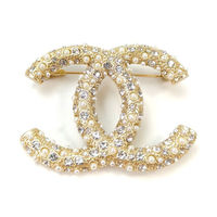 ブランドブローチはヴィンテージで見つけよう!