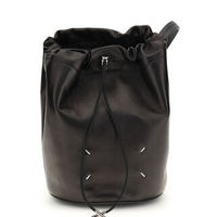 マルジェラの「巾着ショルダーバッグ」 は手が届きやすい超穴場 !#バイマのこれいいよ