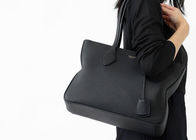 復職ママの相棒「ブランド黒バッグ」7選!PCが入って保育園送迎もOKなタフさが条件