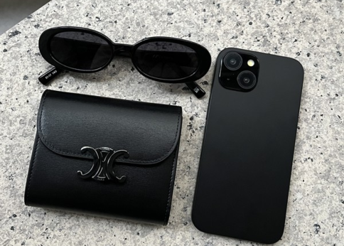 ランキング-男女兼用で使える!大人気のオールブラックアイテム6選