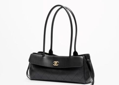 ランキング-【ラージはちょっと大きい人へ】CHANELの“スモールショッピングバッグ”が今ちょうどいい