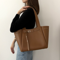 【予算別】1万円台からおすすめする「通勤バッグ」人気ブランド図鑑!ー新年度に買い替えるならこのバッグ♪