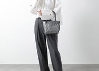 雨の日でも本当に大丈夫?ゴヤール独自のキャンバス素材「ゴヤールディン」の驚きの耐久性と、正しいお手入れ方法