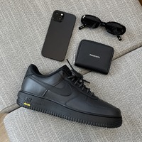 ナイキの最強エアフォース1「オールブラック・防水スニーカー」はBUYMAで手に入る | 公式完売