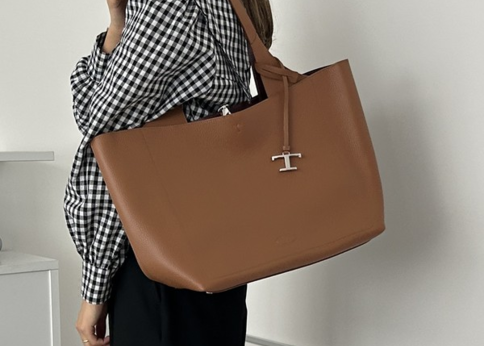 ランキング-【フォロワーに聞いた!】みんなが欲しい「通勤バッグ・理想条件」大公開!