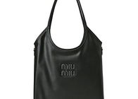 電車通勤に最適なバッグ◎選!選び方やおすすめアイテムをご紹介!