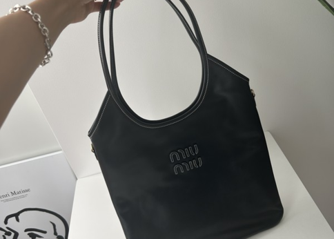 ランキング-電車通勤で邪魔になりにくい最適バッグ8選!選び方やおすすめアイテムをご紹介!