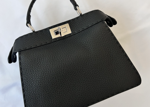 希少品✨FENDIビンテージ　ビジネスバッグ　トートバッグ　ライン　ロゴ 希少品✨FENDIビンテージ ビジネスバッグ トートバッグ ライン ロゴ
