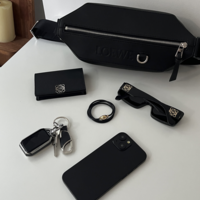 【これが正解】高級感×実用性で選ぶ!“大人の休日メンズバッグ”をLOEWE(ロエベ)で発見