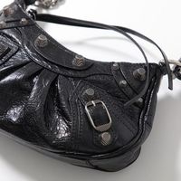 【用途別】10万円台で見つかる旬の「バレンシアガショルダー」人気バッグをご紹介!