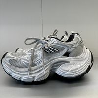 【知得】バレンシアガは「海外アウトレット品」を買うがおすすめ♪