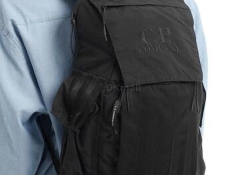 ランキング-【サウナ・ジム遠征】男の荷物は‟背負って”解決。C.P. Companyのバックパックなら、大容量でも「野暮ったさ」ゼロ。
