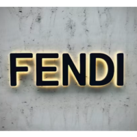 【夏の大本命トート】FENDI「フェンディ ウェイ ラージ」ラフィアが洒落てる!