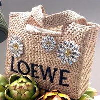 【夏バッグの本命】LOEWEの人気ラフィアバッグを一気見せ!