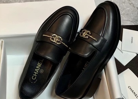 ランキング-一生モノのローファーに「CHANEL」を選ぶ大人の品格。選び方やモデルをご紹介!
