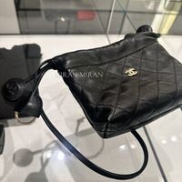 ご褒美に欲しい…!シャネルの「巾着ミニバッグ」が26春夏コレクションから新登場