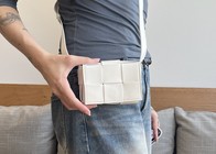 本当に使える「ボッテガの小さめバッグ」人気図鑑!