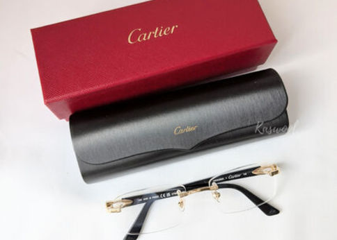 ランキング-大人カップルに捧ぐ。カルティエの「リムレスメガネ」は10万円台〜で叶う!